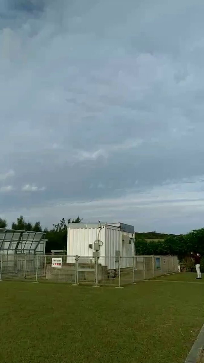 官邸筋発言、核保有論「観測気球」か　政府姿勢に批判殺到