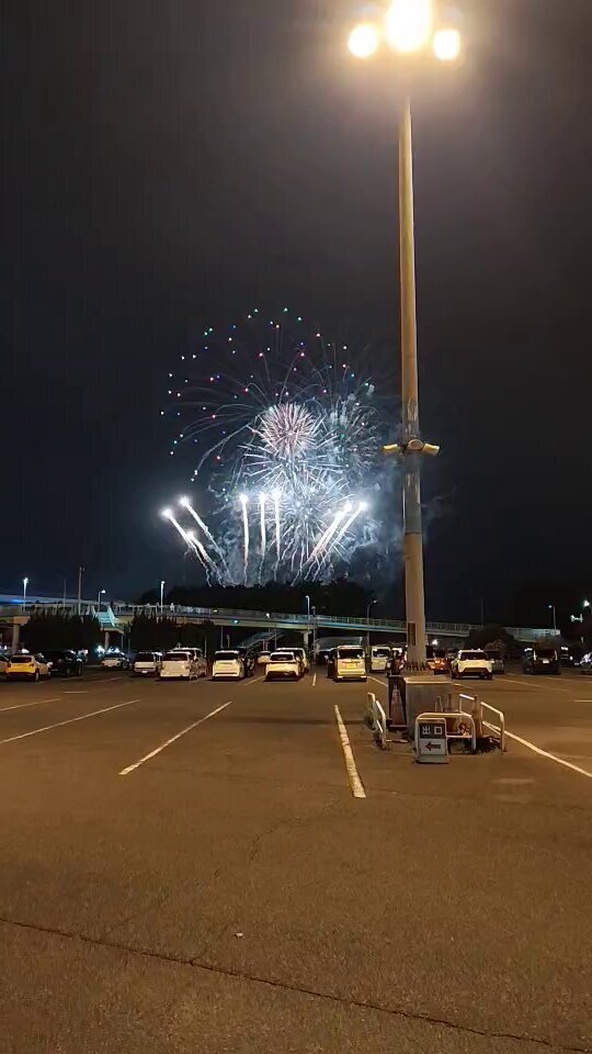 KAT-TUN解散記念ライブ、ファンは一体どんな感動を？