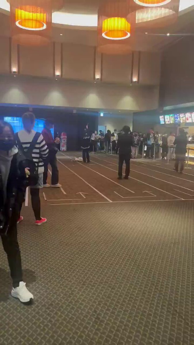 歌舞伎町TOHOシネマズで包丁を持った女性が確保