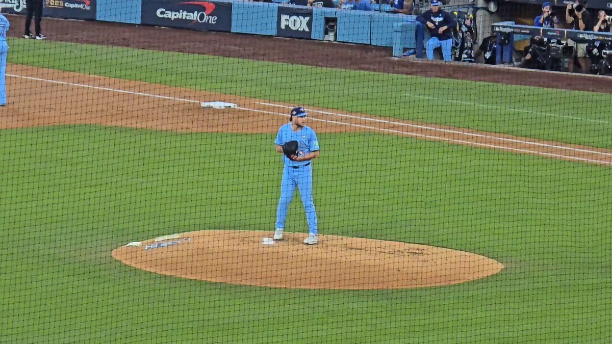 イェサベージ、ドジャース打線を抑え込む！