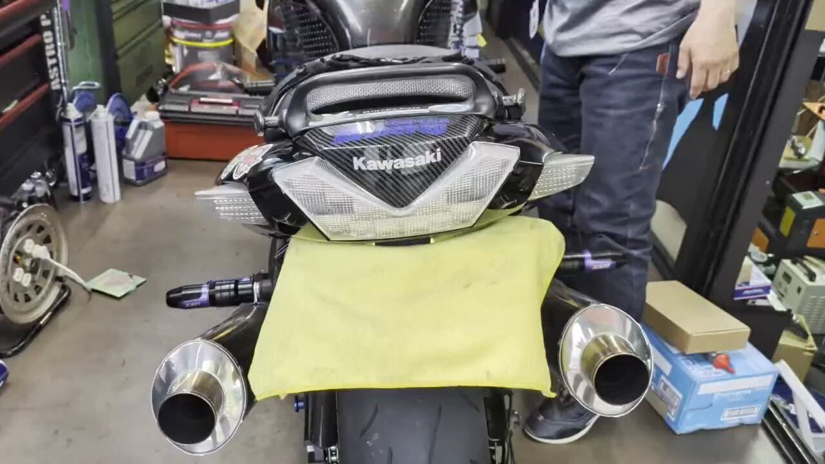 14日（水） 22時半迄【user_1f345a6a】 15ml CP なな ZX-14R ABSにカラー＆グラフィックをリニューアルした2017年