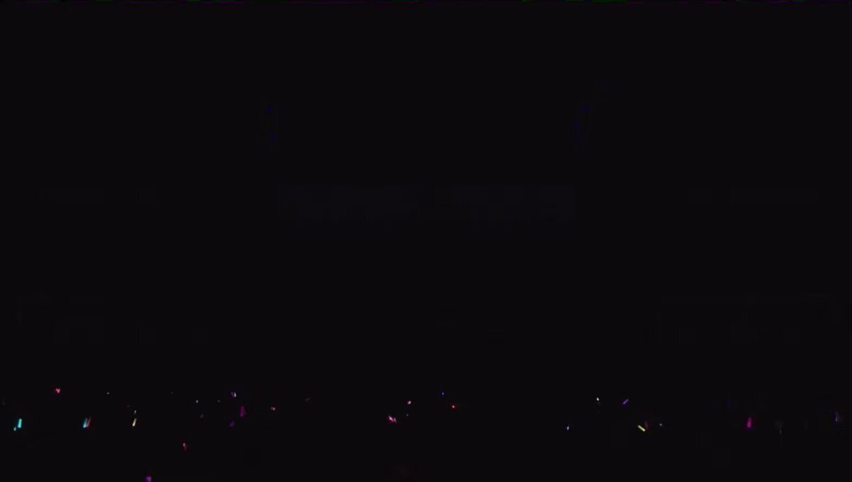 AKB48 20周年記念コンサート、1期生による「桜の木になろう」で幕開けに感動