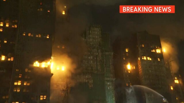 香港高層マンション火災、死者44人に過失致死容疑で3人逮捕