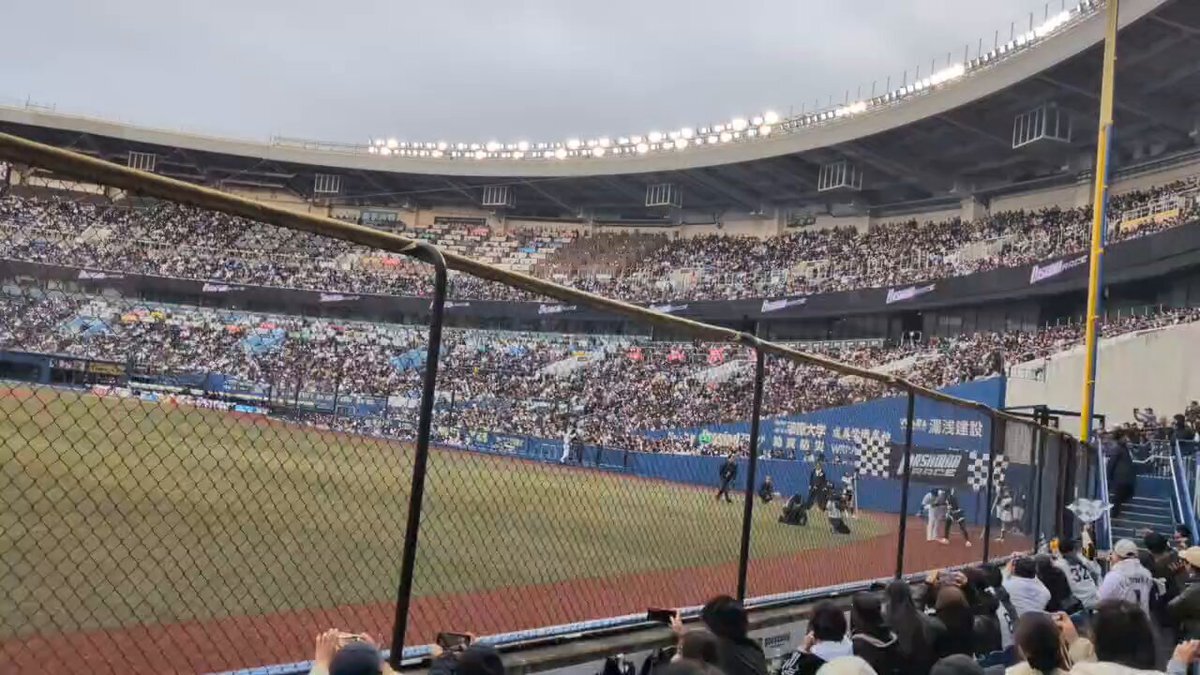 千葉ロッテファンフェスト！藤原＆和田コンビがダッシュマンレース制覇！