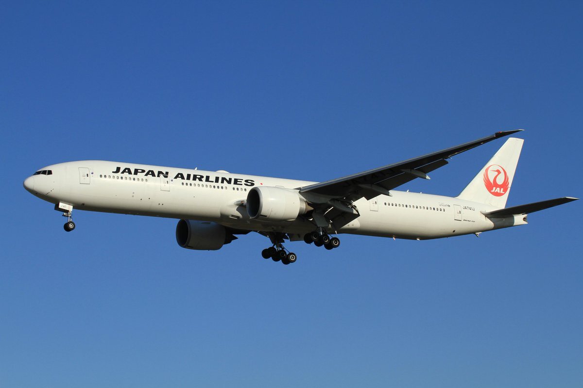 最終値下げ　日本航空Boeing777-300ER maxresdefault.jpg