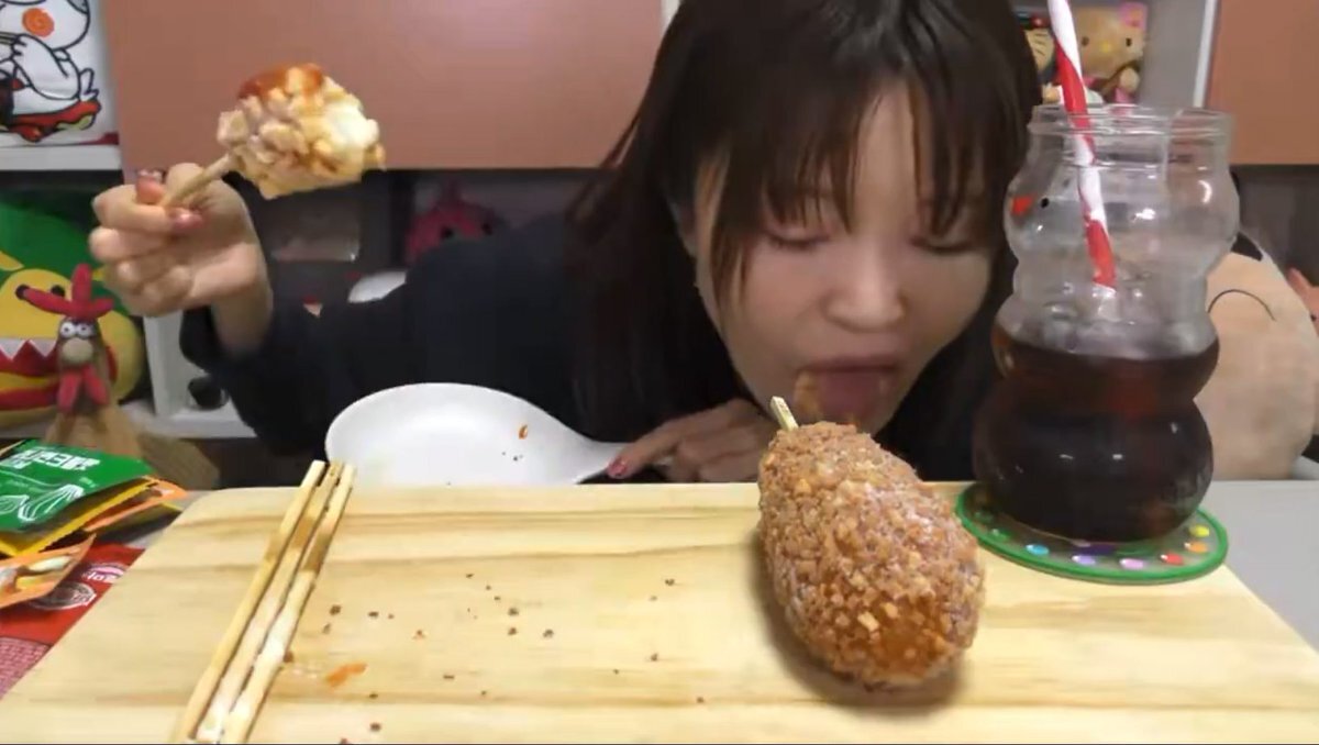 YouTuber「とぎもち」吐き出しシーン映り込み、活動休止を発表