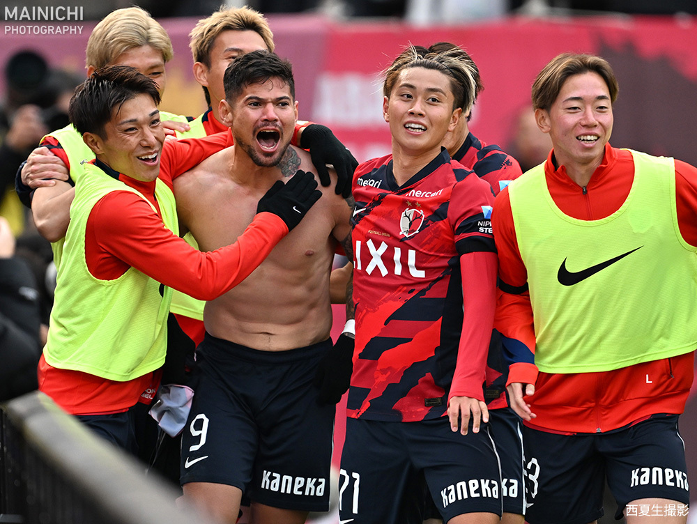 鹿島アントラーズ、9年ぶりJ1優勝！最多9回目のタイトル獲得