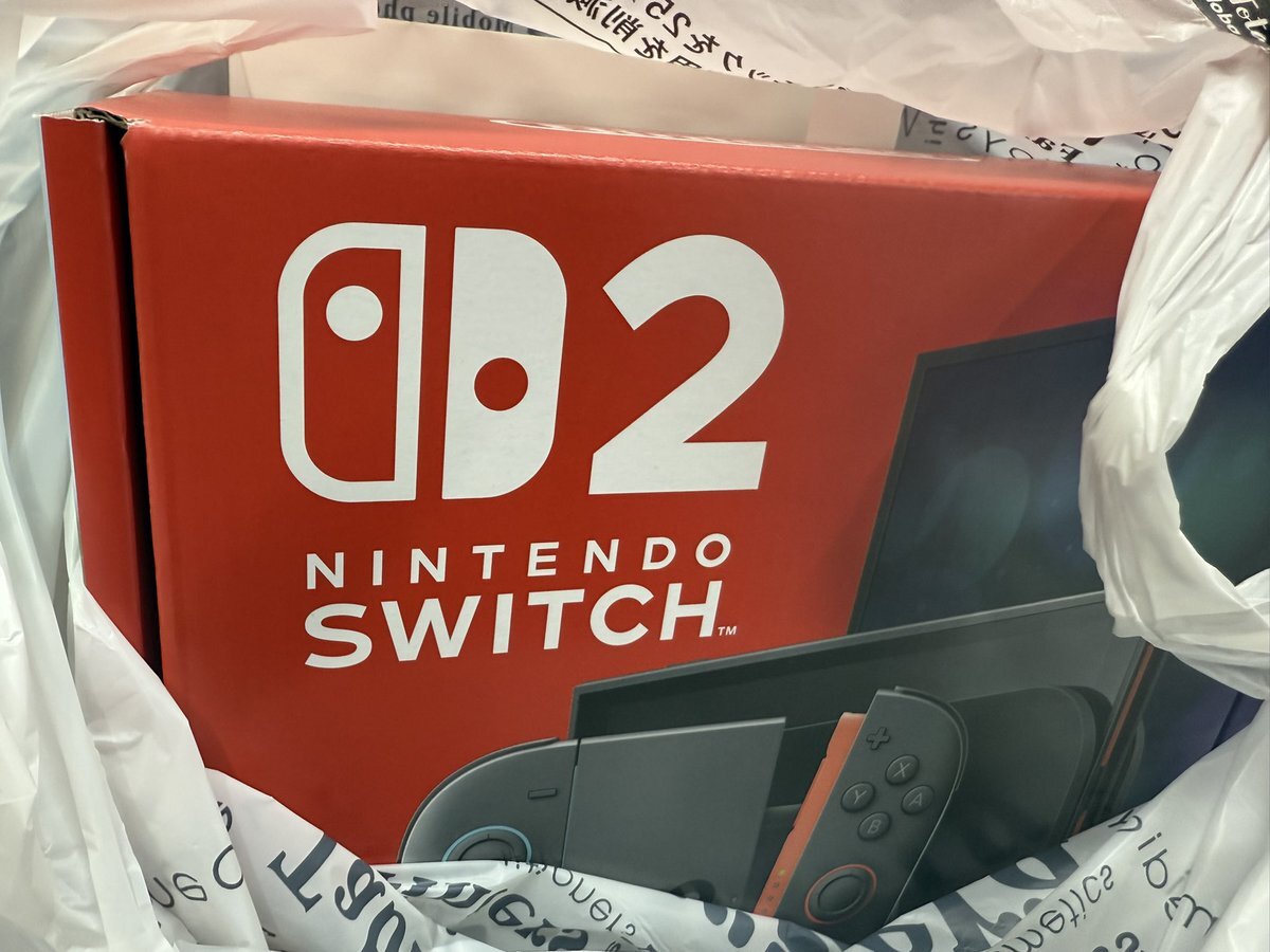Switch2はヨドバシに売っているらしい、という喜びを表現した絵 Switch2はヨドバシに売っているらしい、という喜びを表現した絵