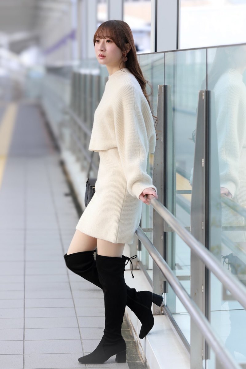 ロリ逆さパンチラ 