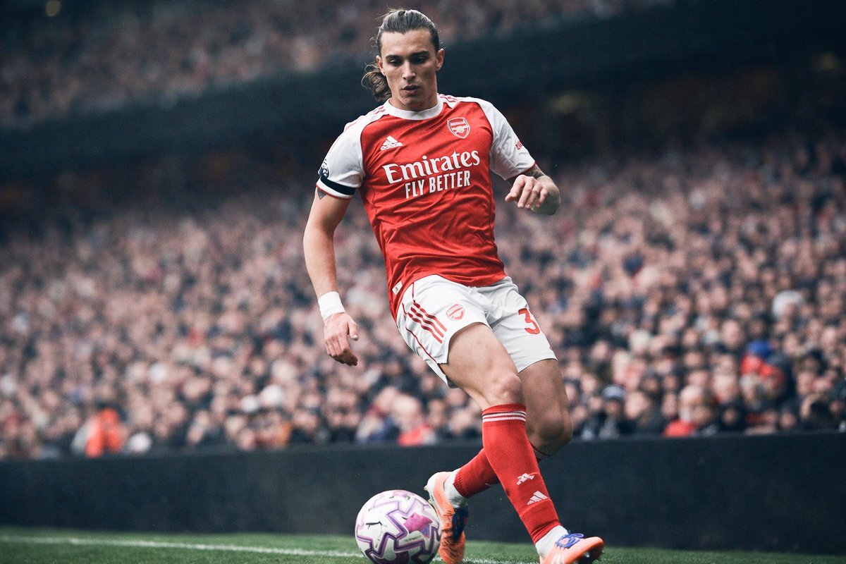 カラフィオーリ、アーセナル戦でプレー内容に賛否両論