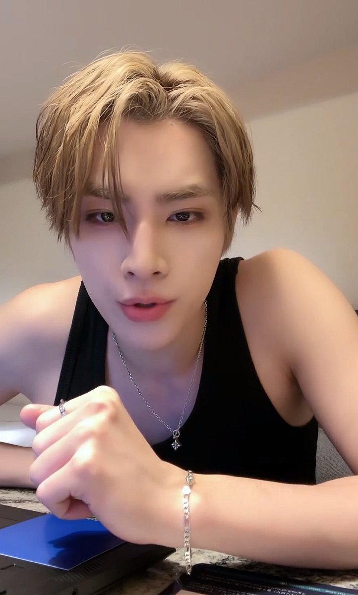 WayV phantom 中国 一直娱 yizhiyu 予約特典 シャオジュン シャオジュン」のYahoo!リアルタイム検索 - X（旧Twitter）を