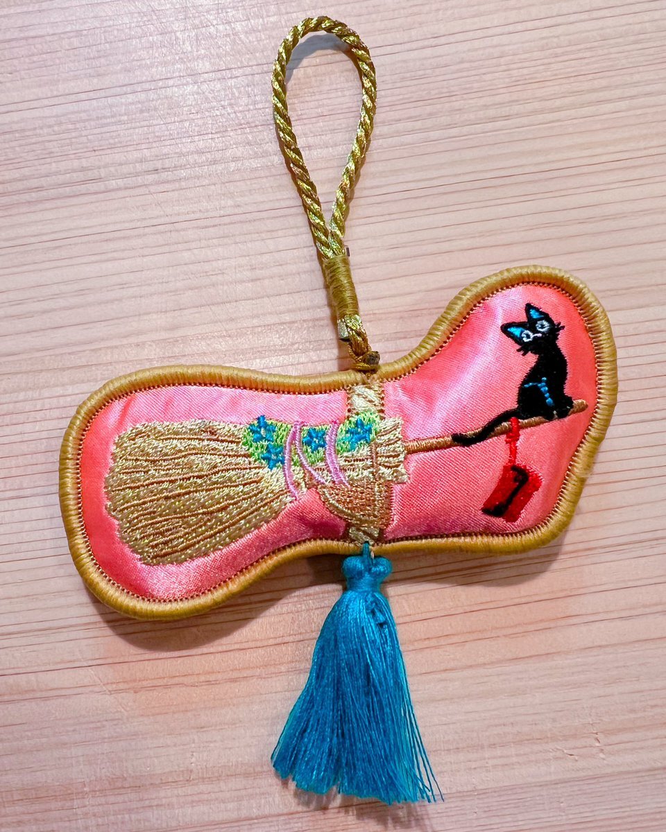 ジブリパーク 刺繍オーナメント メリーゴーランド