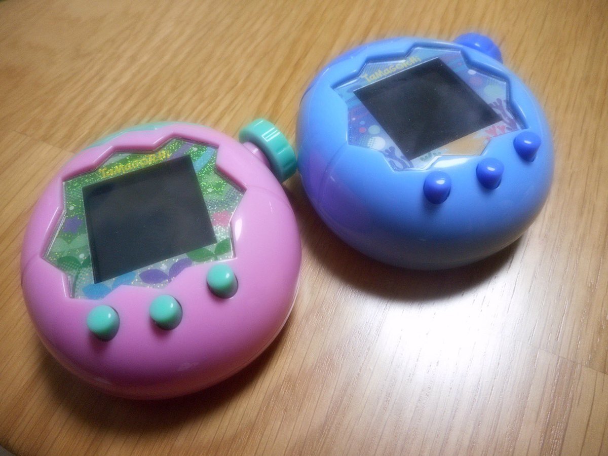 たまごっちパラダイス　りく　電池交換表示まで使用　外箱なし　本付き　未改造 たまごっちパラダイス りく 電池交換表示まで使用 外箱なし 本
