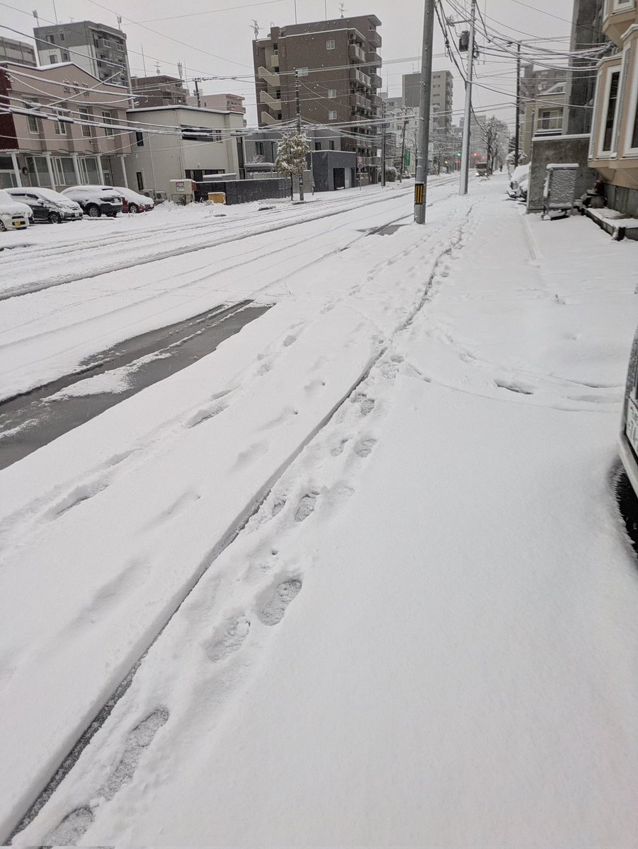 雪が降った！タイヤ交換は済みましたか？