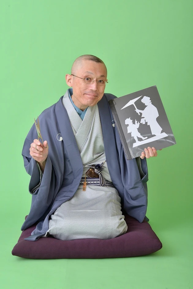 紙切り芸人 林家二楽さん 尿管がんのため死去