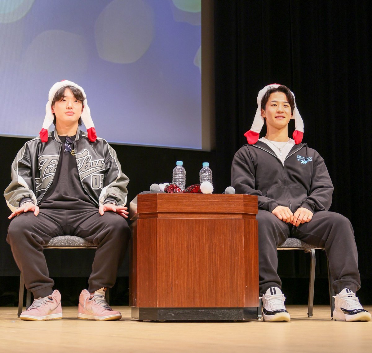 ヤクルト「そまひで」トークショーでファン魅了！素顔たっぷりトークに笑顔