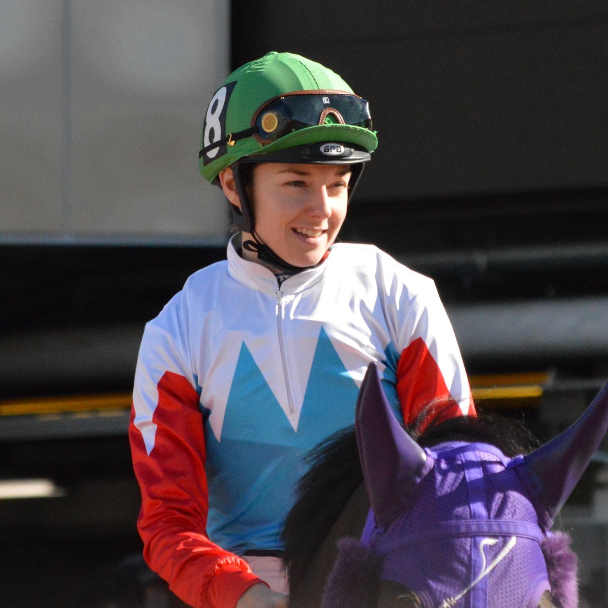 イクイノックスメモリアルで、誰が優勝した？