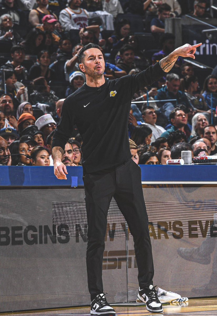 クリバー選手の活躍、レイカーズを勝利に導くか？