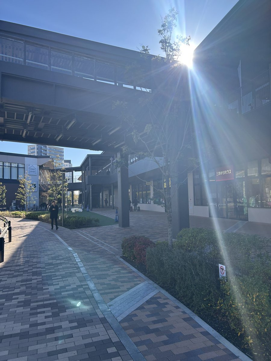 ぶいすぽフェス2025：南船橋駅周辺で熱狂、アクセス情報交換も