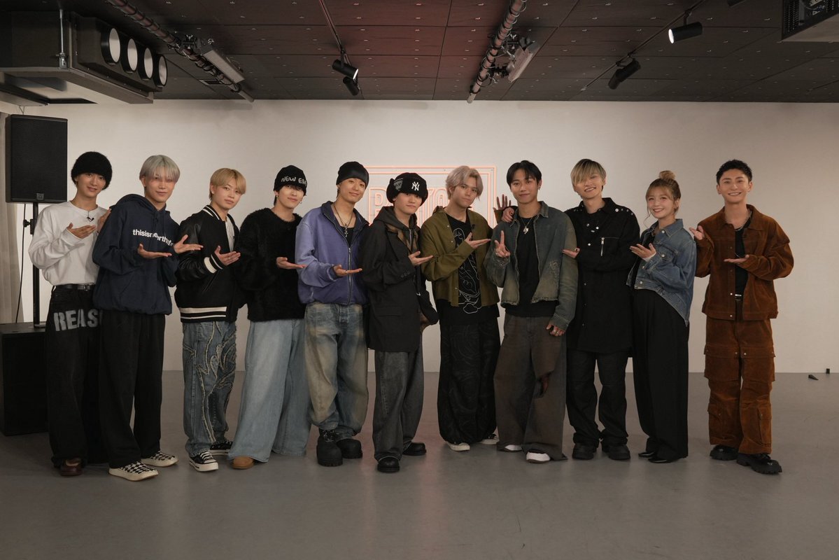 MAZZEL、AAAがコラボ！「まぜべや」にサプライズ出演でファン歓喜