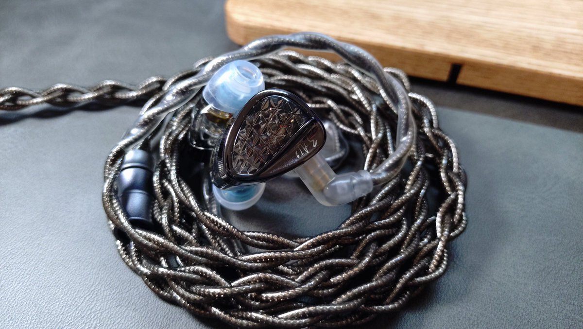 SixTONESの「絆」で話題に！KAT-TUNの「ごくせん」思い出に浸る