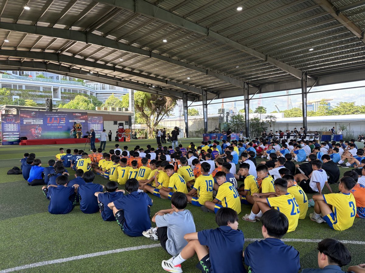 川崎フロンターレ、ファンウェルメスケルケン際選手との契約満了を発表