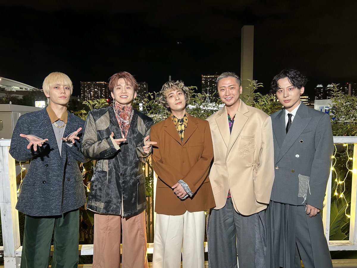 Da-iCE「ノンフィクションズ」クリスマス特別パフォーマンスにファン興奮！