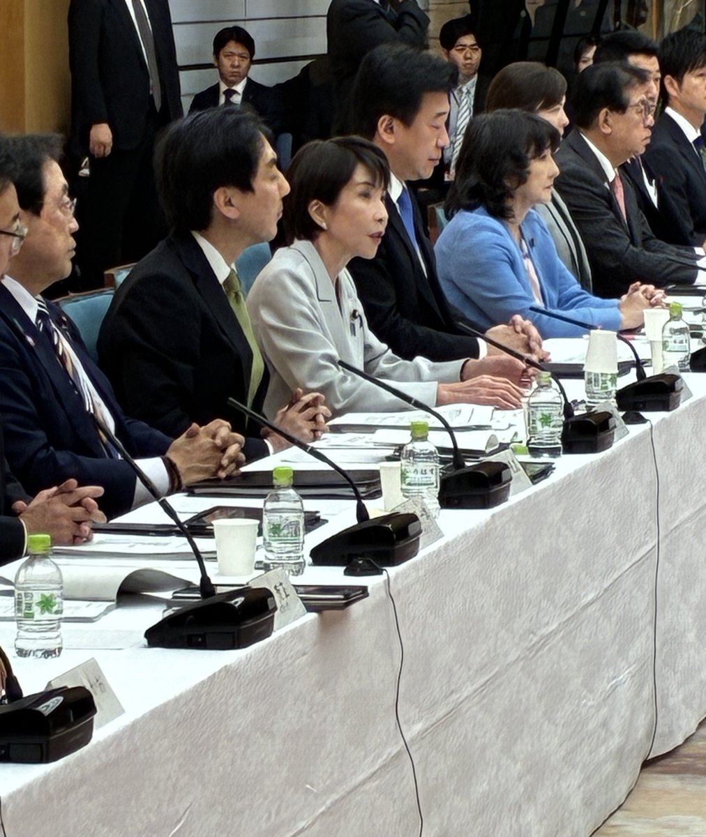 日本成長戦略会議、経済対策議論開始