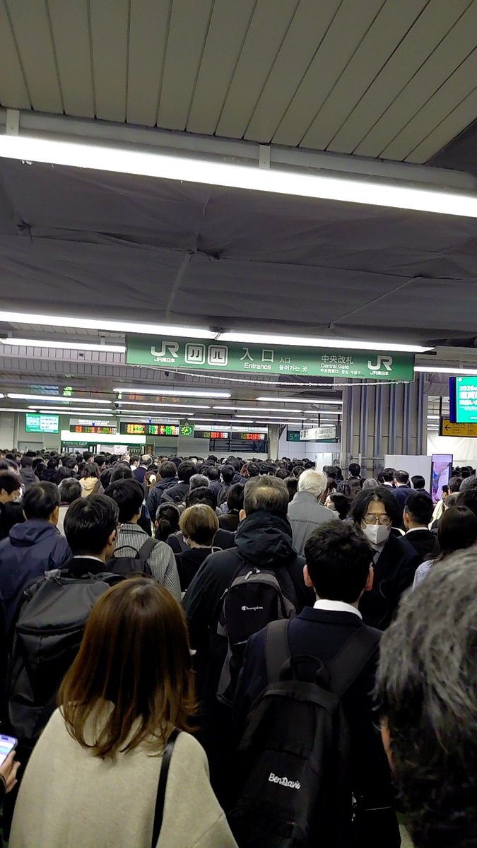 常磐線人身事故で運転見合わせ、多数の遅延が発生