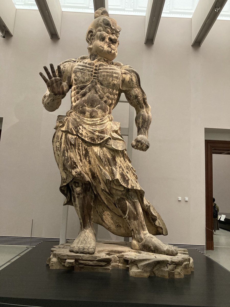 奈良国立博物館の正倉院展、チケット完売の理由とは？