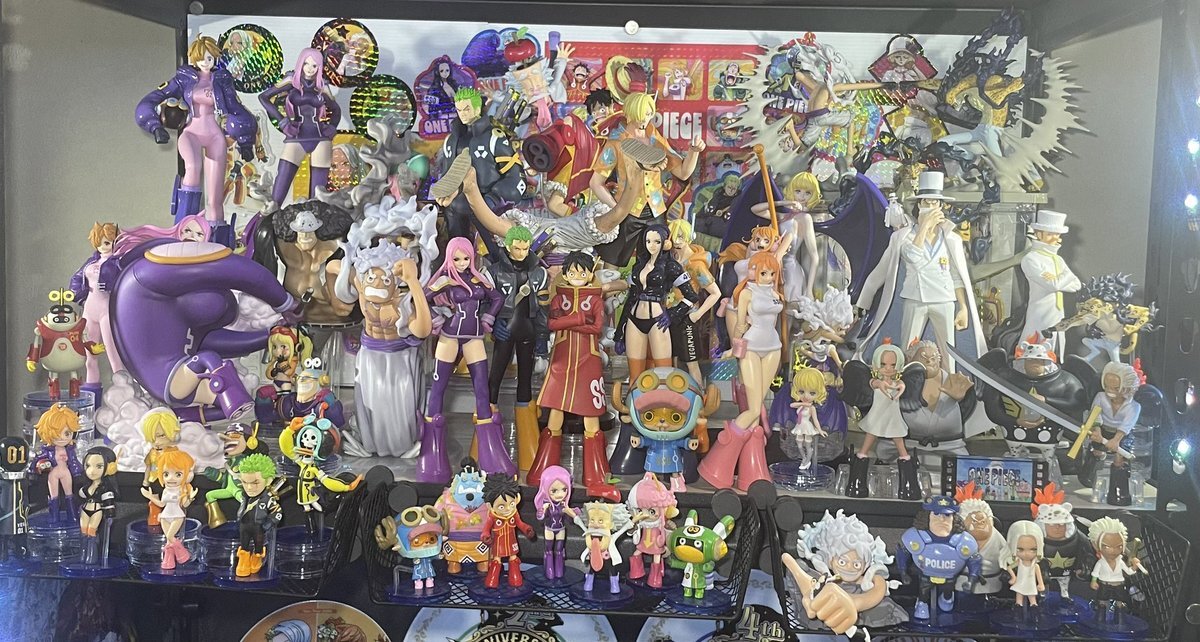 激レアワンピース　ワールドコレクタブル　ポスター ONE PIECE 麦わらストア12周年記念 「ワールドコレクタブル
