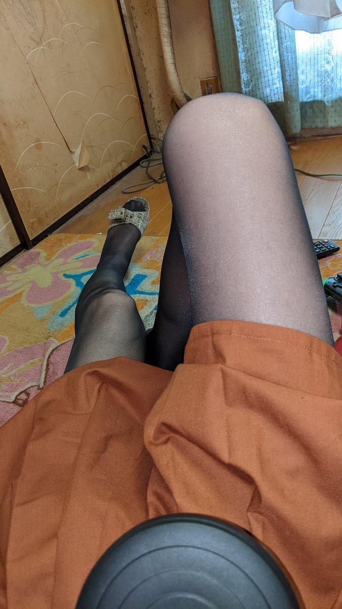 よっちん、ストッキングでファンを魅了？ 