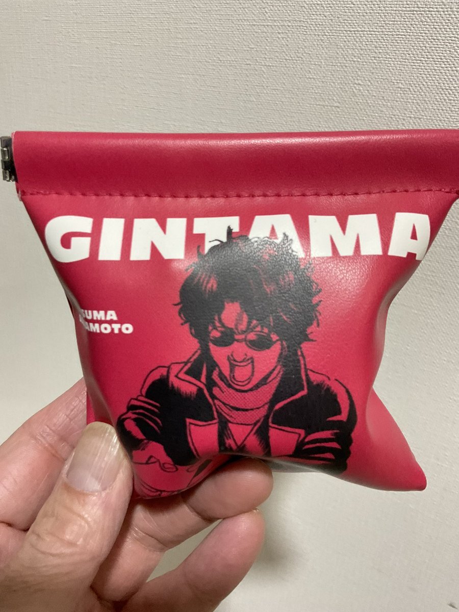 夜遅くに投稿するSNSユーザー、一体何をしている？