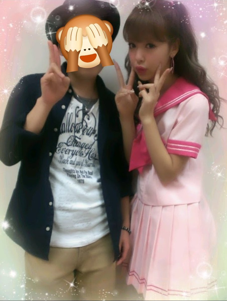 藤田ニコル まとめ売り ?media_id=3551178798622614760