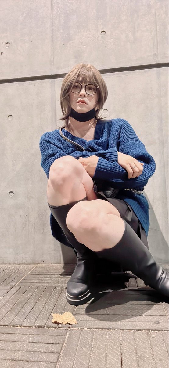 SNSで話題の女装、その魅力とは？