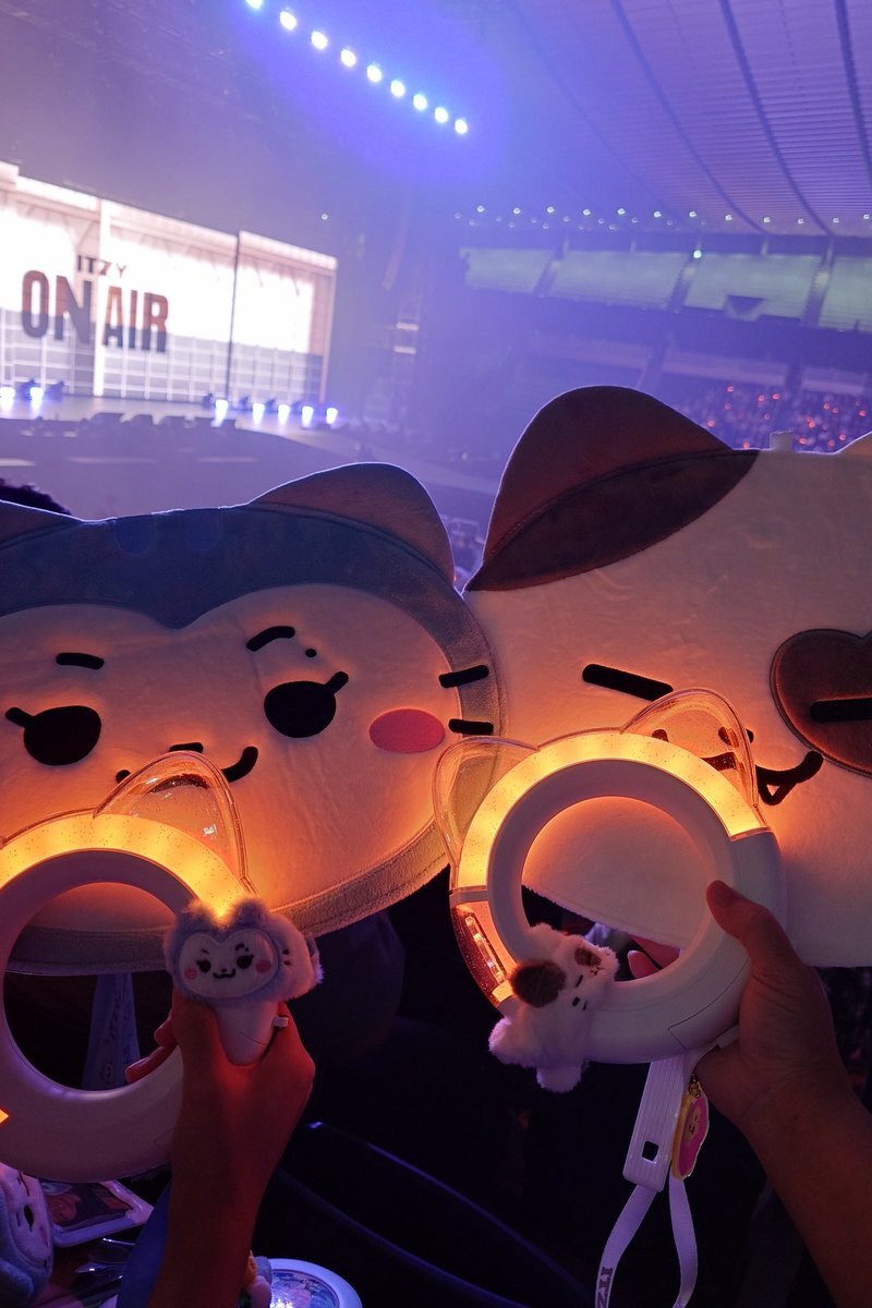 itzy collector 渋谷 タワレコ 直筆 サイン チェキ イェジ itzy」の