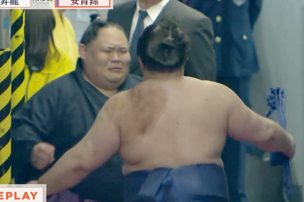 安青錦関優勝！魁佑馬さんの涙に感動の声