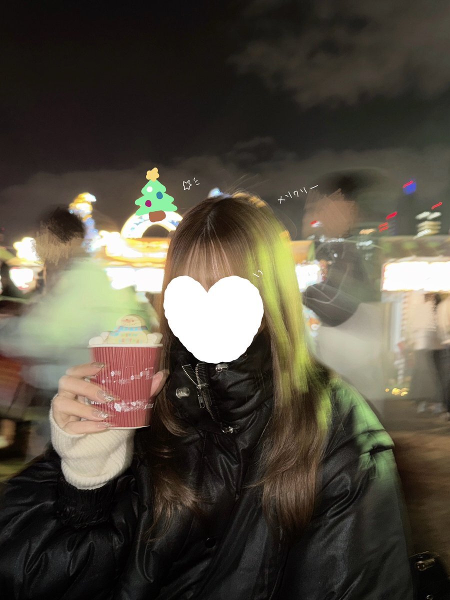 クリスマスイブ、SNSで祝福の声が溢れる