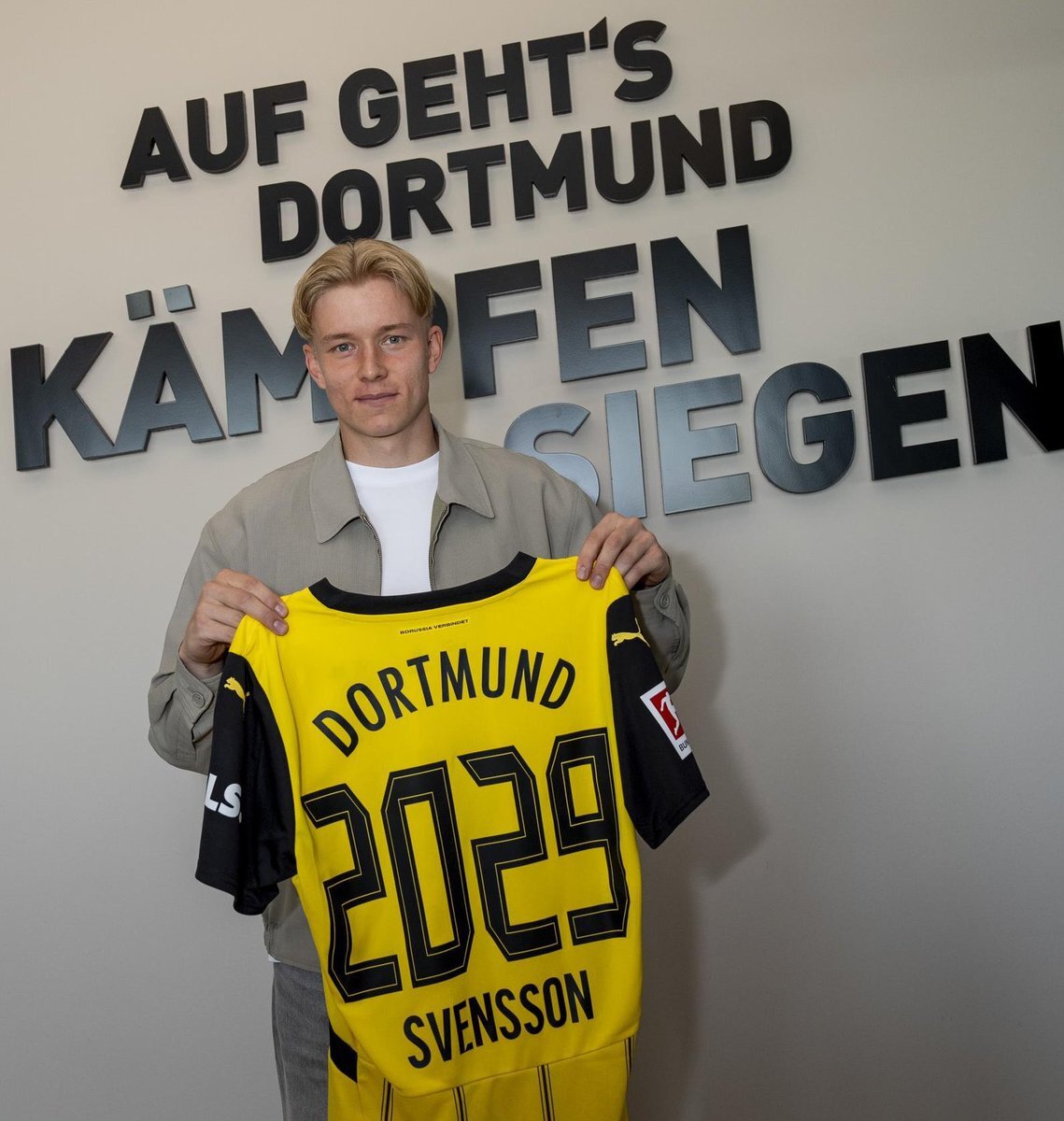 ギョケレシュ＆イサク擁するスウェーデン、W杯で日本と対戦なるか？