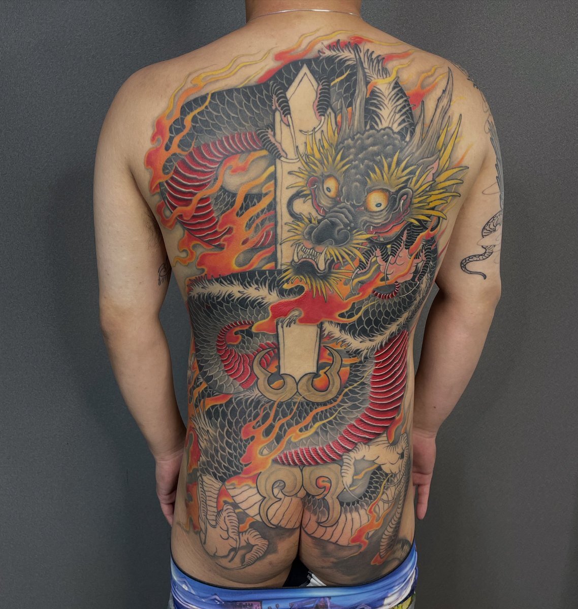 tattoo #刺青 タトゥー #tattoo #刺青 #和彫り #八咫烏 #横浜 #桜木町