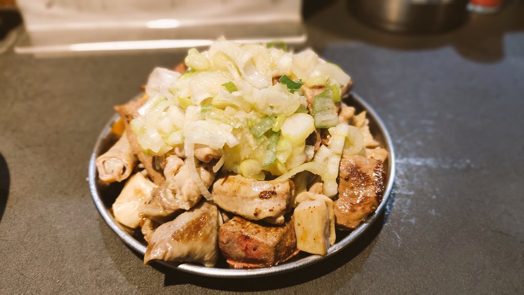 クロワッサンを鍋に入れる？話題の「クロワッサン鍋」とは？