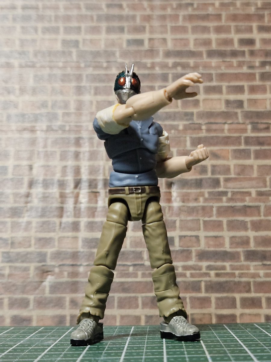 仮面ライダーゼッツ フィギュア付きチョコスナック」のYahoo