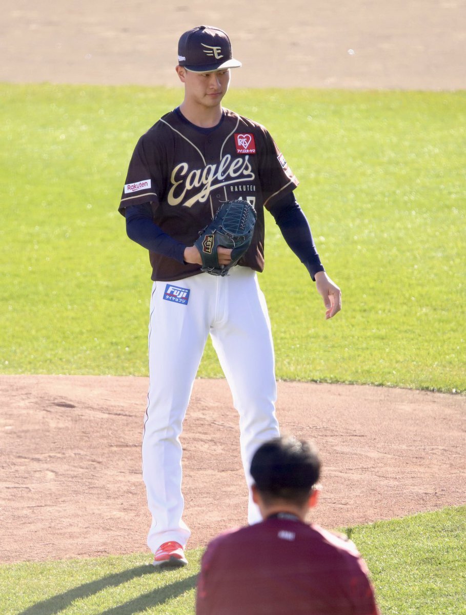 楽天イーグルス2026年ファンクラブユニ、パドレス風デザインにファン興奮！