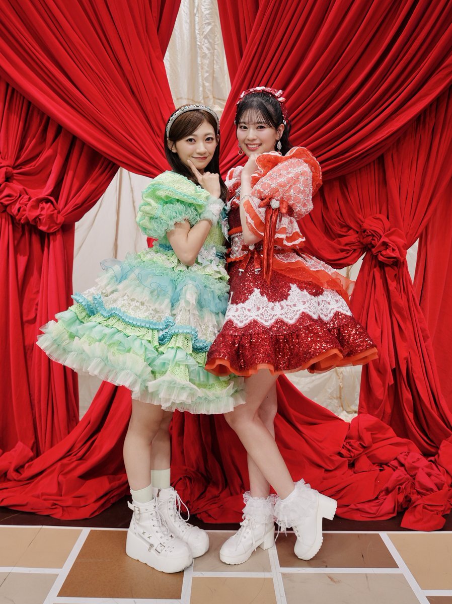 板倉可奈＆坂井仁香、FNS歌謡祭で「渚のシンドバッド」を披露！ファン「息ぴったり」