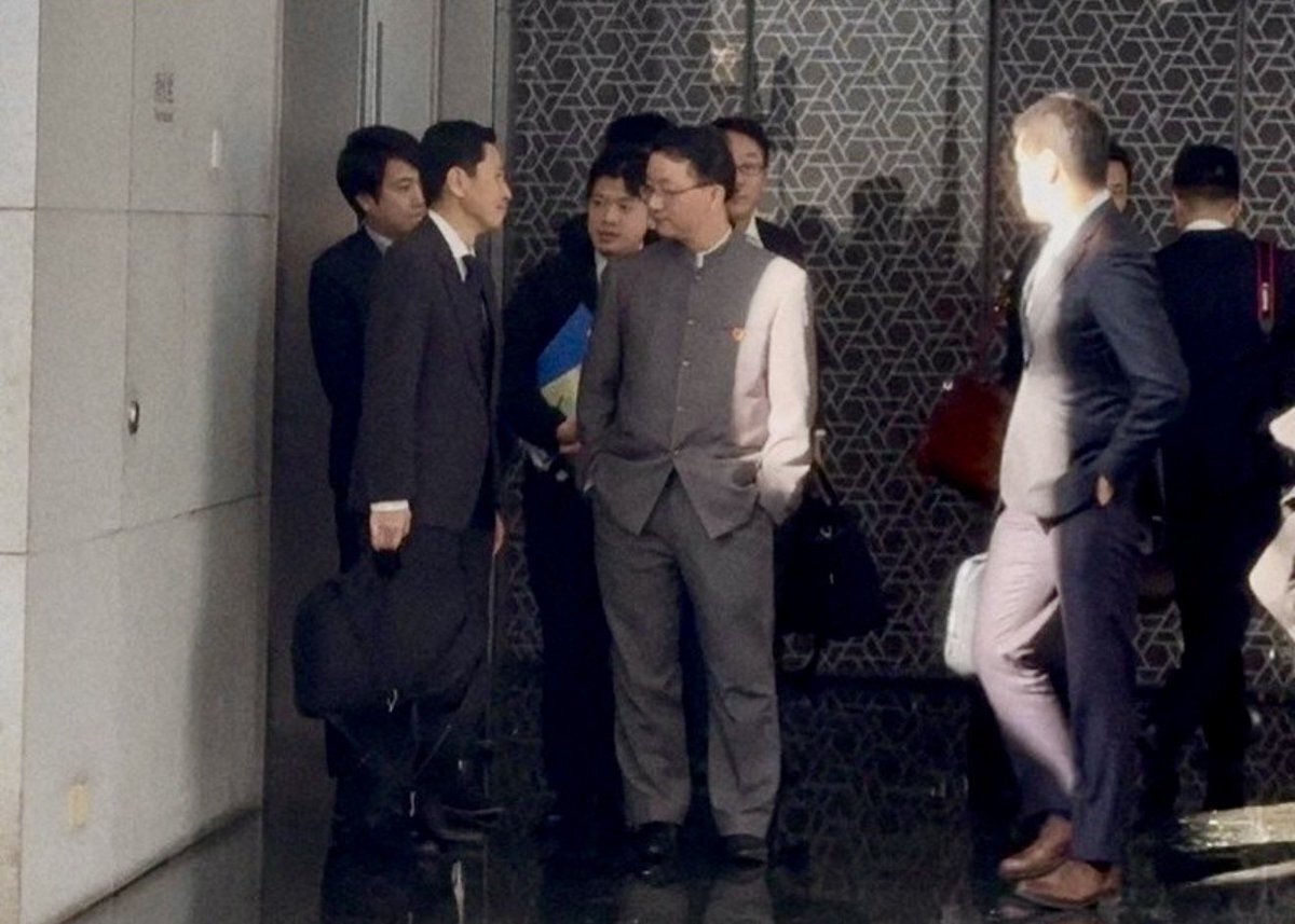 日中局長級協議で中国側劉局長の両手ポケット姿に批判殺到