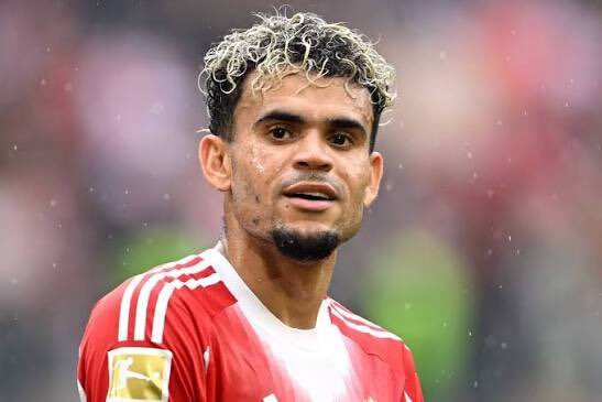 バイエルン・ウパメカノ、アーセナル戦でのプレーが物議