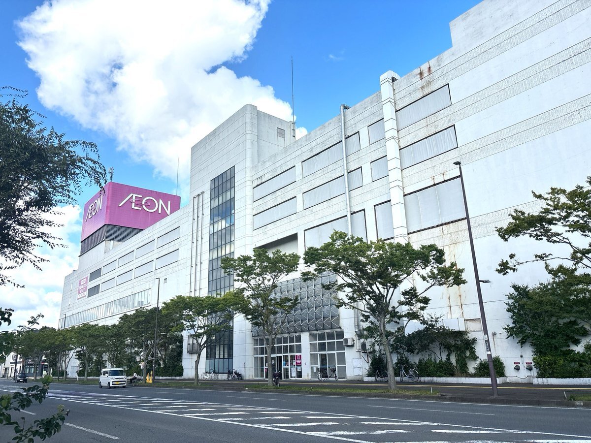 秋田イオンに熊侵入、駆除される