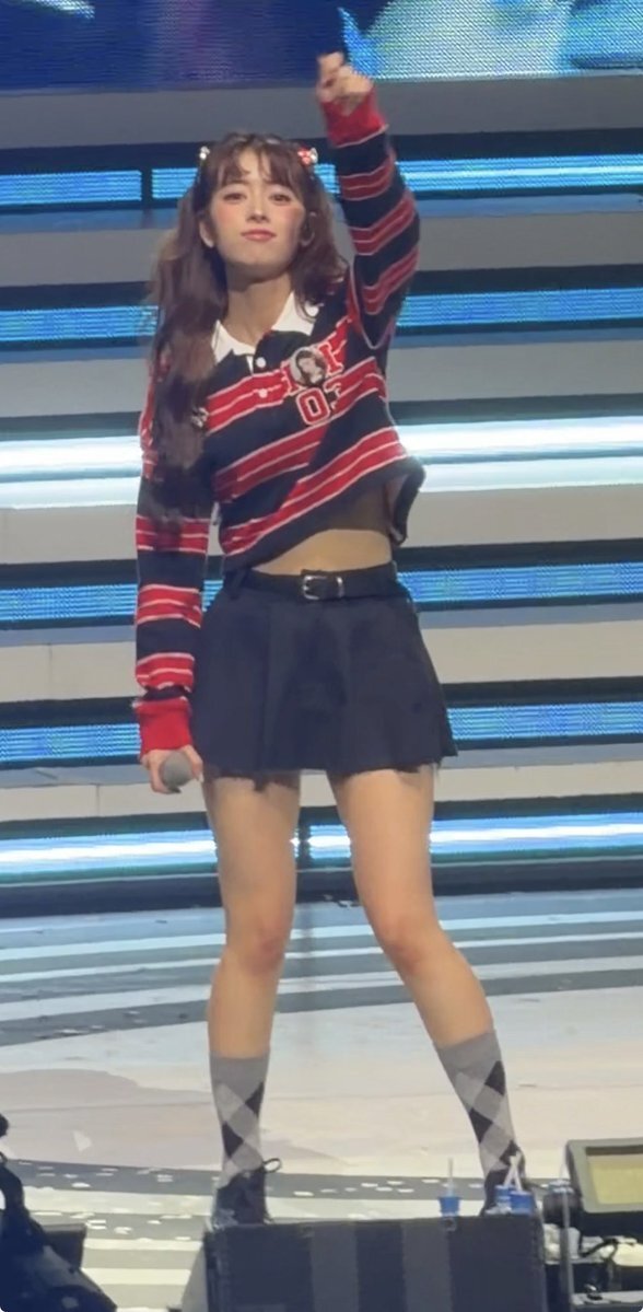 NiziUのライブ、Idolsの活動、推し活にSNSが熱狂！