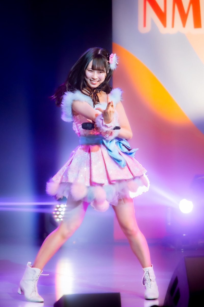 【激レア！】 小林由依 B 直筆サイン入り生写真 激レア！】 小林由依 B 直筆サイン入り生写真 - メルカリ