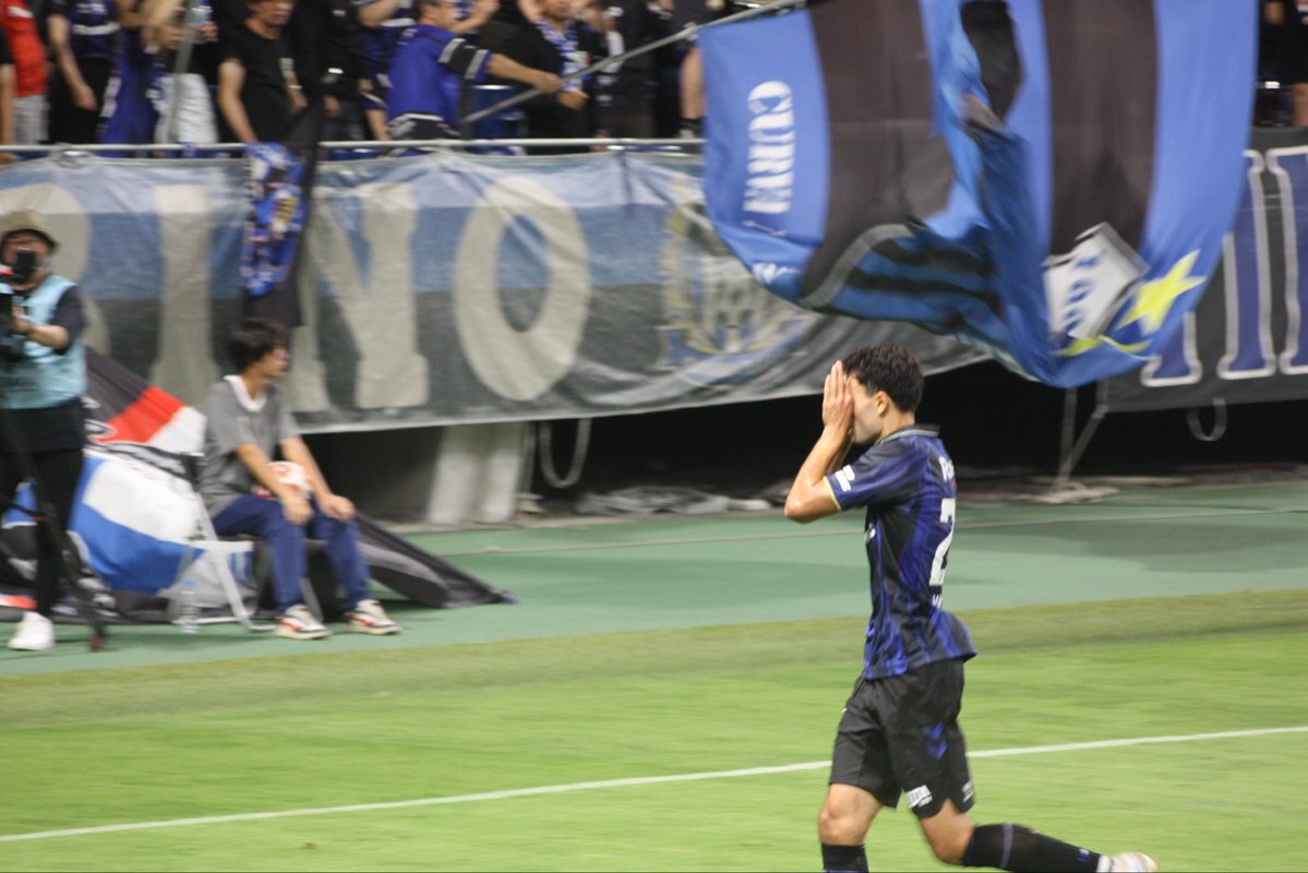 ジェバリ選手とのW杯対戦に期待！日本代表のファン興奮